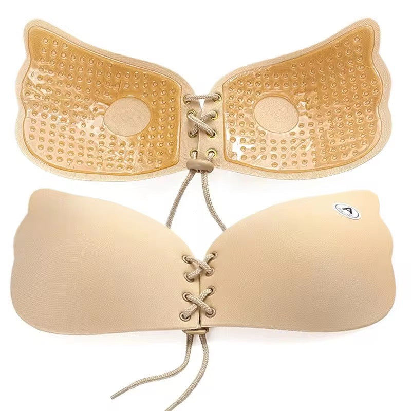 Soutien gorge adhésif